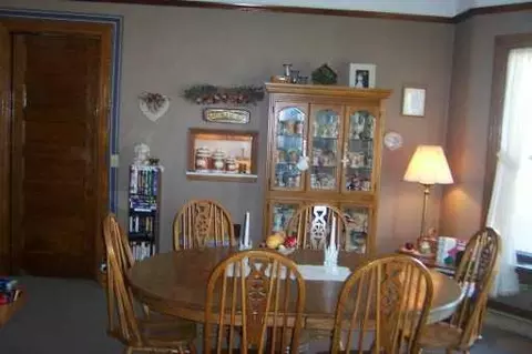 258 Broadway St E, Covington, OH 45318 photo 6