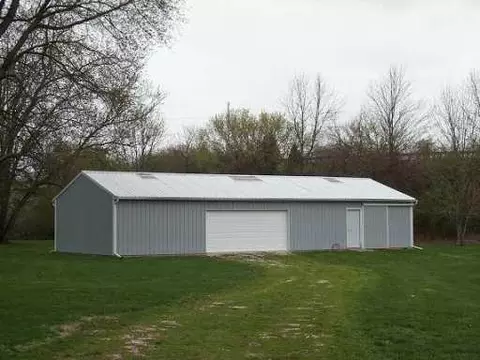 2555 Old Clifton, Springfield, OH 45502 photo 2