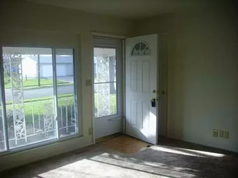 1924 Scarboro, Springfield, OH 45506 photo 2