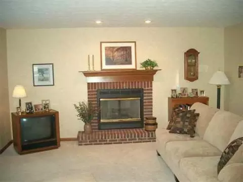 1280 Kingsgate Rd, Springfield, OH 45503 photo 3