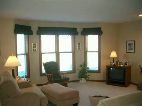 1280 Kingsgate Rd, Springfield, OH 45503 photo 2