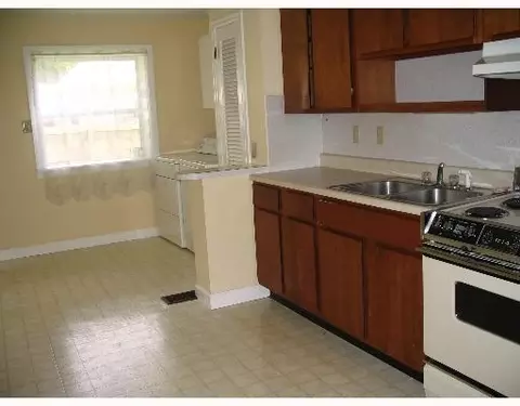 1902 Westgate, Springfield, OH 45504 photo 4