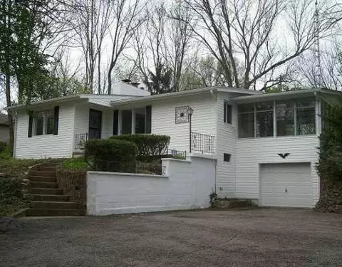 1449 Lucas Dr, Springfield, OH 45506 photo 1