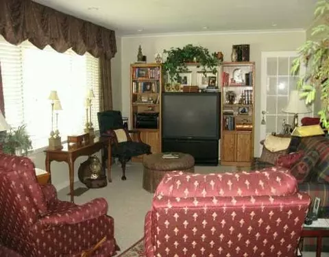 1716 Salem Ave, Springfield, OH 45505 photo 2