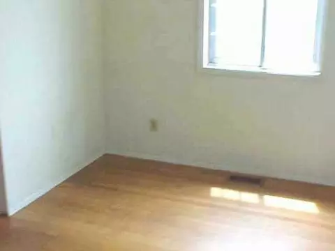 910 Robinson Dr, Springfield, OH 45506 photo 4