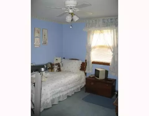 2831 Oxford Dr, Springfield, OH 45506 photo 5
