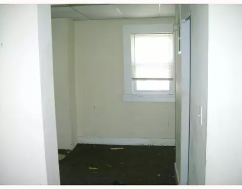 1749 York, Springfield, OH 45505 photo 3