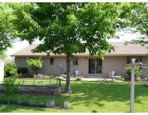 1429 James Dr, Celina, OH 45822 photo 2