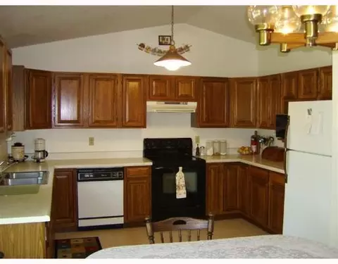 1429 James Dr, Celina, OH 45822 photo 5