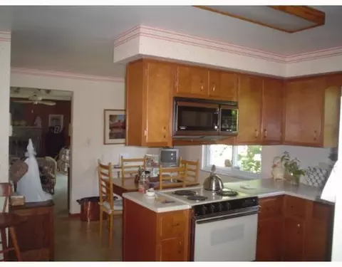 2540 Carousel Dr, Springfield, OH 45503 photo 3