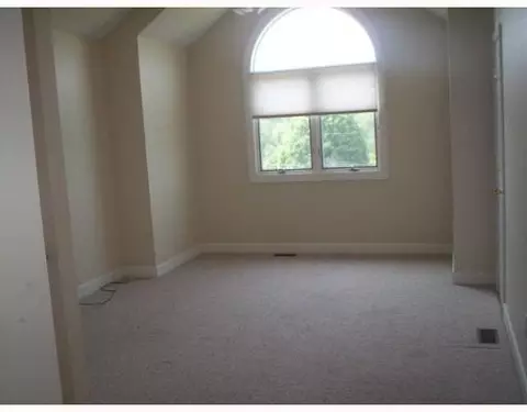 5015 Hearthstone Dr, Springfield, OH 45503 photo 6