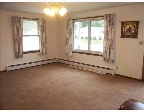 309 W Wayne St, Celina, OH 45822 photo 3