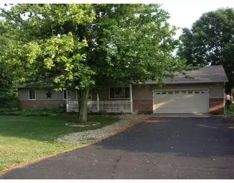 2819 Willow Rd, Springfield, OH 45502 photo 1