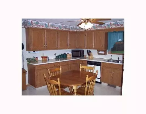 3082 Rocky Point Rd, Springfield, OH 45502 photo 4