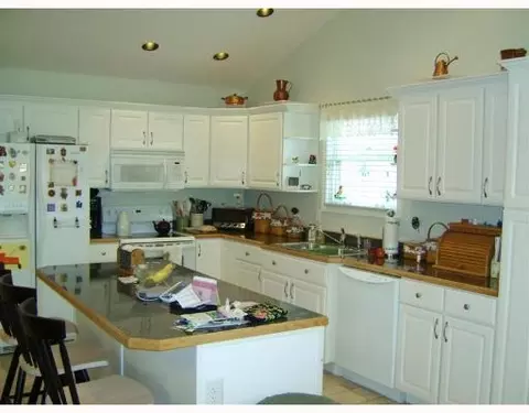 1601 Bishop Ct, Celina, OH 45822 photo 5