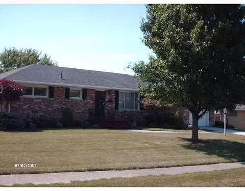 4110 Phoenix Dr, Springfield, OH 45503 photo 1