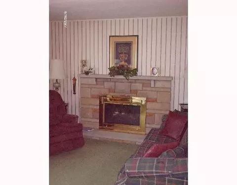 4110 Phoenix Dr, Springfield, OH 45503 photo 2