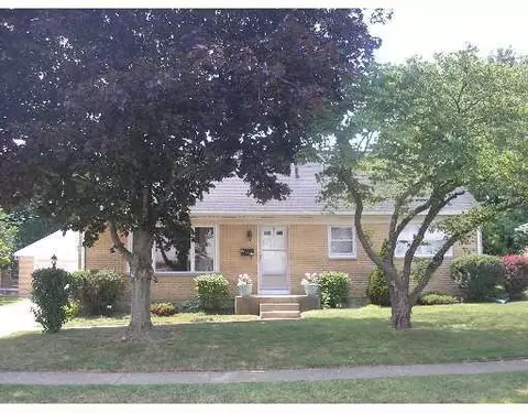 5245 E Ridgewood Rd, Springfield, OH 45503 photo 1