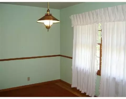 230 E Oak St, Celina, OH 45822 photo 8