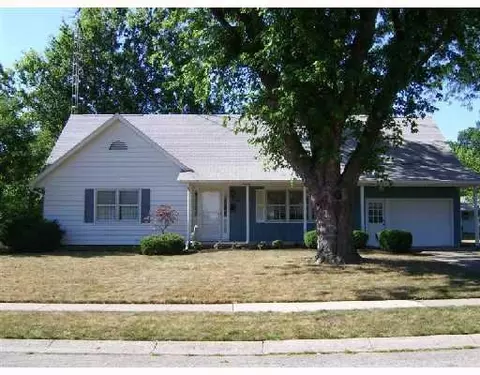 230 E Oak St, Celina, OH 45822 photo 1