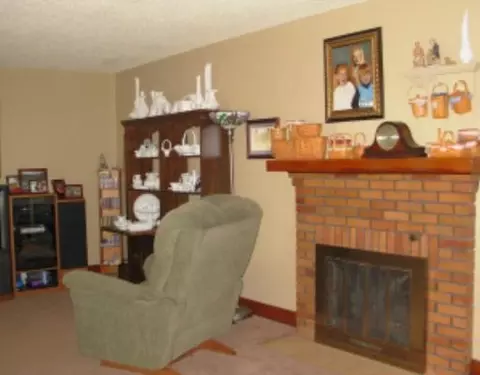 601 S Clairmont, Springfield, OH 45505 photo 5