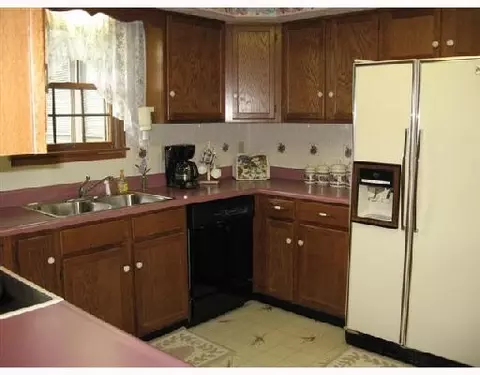 1600 Fox Ridge Dr #.., Springfield, OH 45503 photo 4