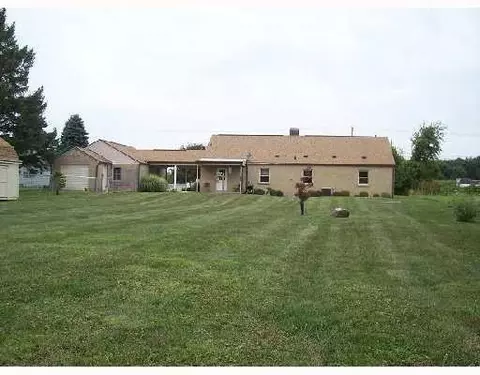 2120 S Burnett Rd, Springfield, OH 45505 photo 6