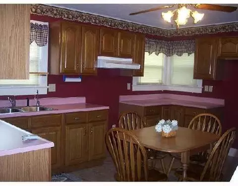 540 S Douglas, Springfield, OH 45505 photo 3