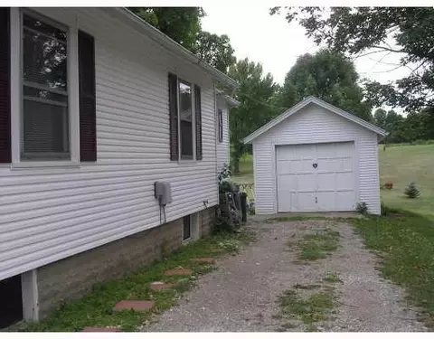 2215 E Home Rd, Springfield, OH 45504 photo 3