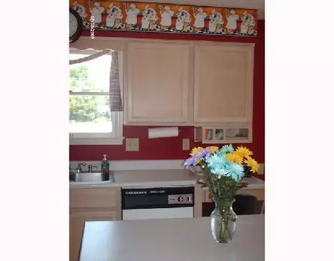 2320 Ash Brook Dr, Springfield, OH 45502 photo 4