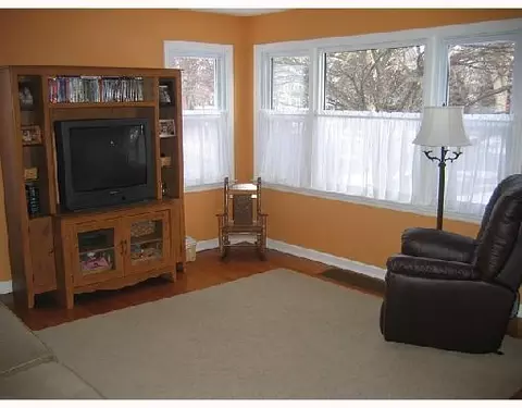 1821 Crescent Dr, Springfield, OH 45504 photo 3