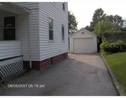 2211 Seminole Ave, Springfield, OH 45506 photo 2