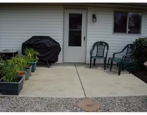 5571 W Ridgewood, Springfield, OH 45502 photo 8