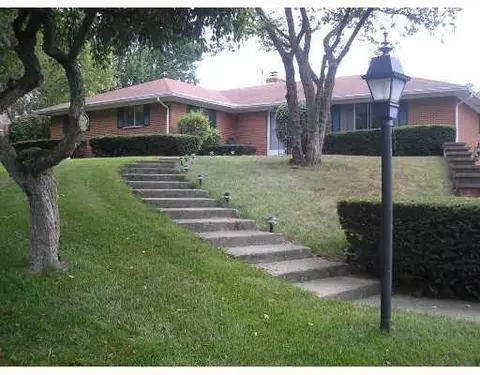 2545 Marinette, Springfield, OH 45503 photo 1