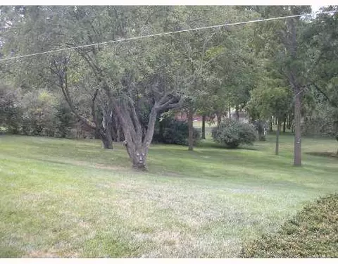 2545 Marinette, Springfield, OH 45503 photo 2