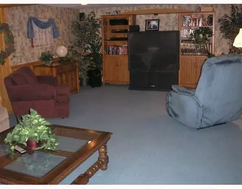 2545 Marinette, Springfield, OH 45503 photo 7