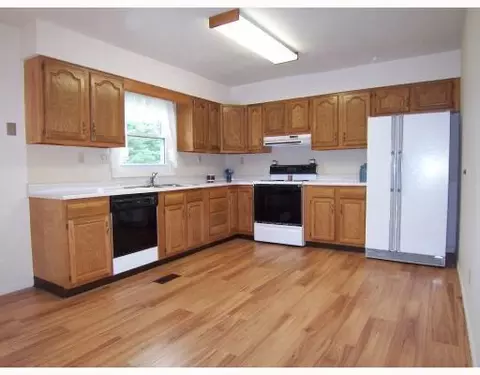5864 Morris Rd, Springfield, OH 45502 photo 3