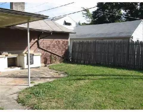 1228 N Limestone St, Springfield, OH 45504 photo 8