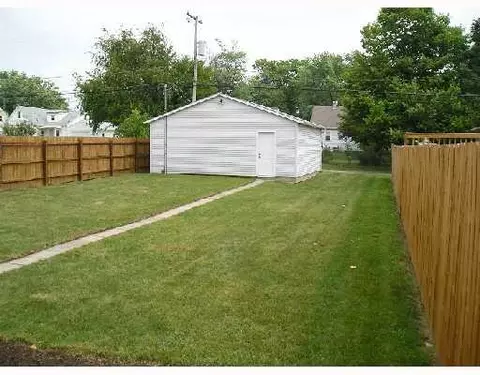 640 S Douglas, Springfield, OH 45505 photo 2