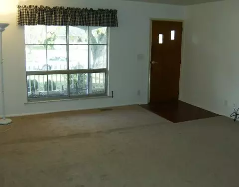 1523 Marinette, Springfield, OH 45503 photo 3