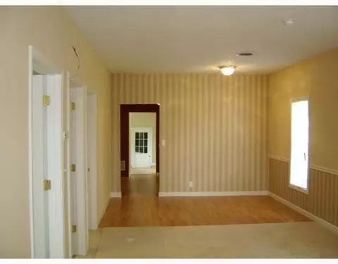 423 S Echo St, Celina, OH 45822 photo 2