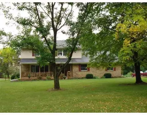 3925 Crescent Hill Dr, Springfield, OH 45502 photo 2
