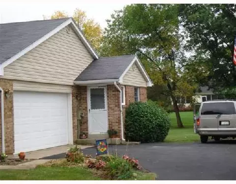 3925 Crescent Hill Dr, Springfield, OH 45502 photo 3
