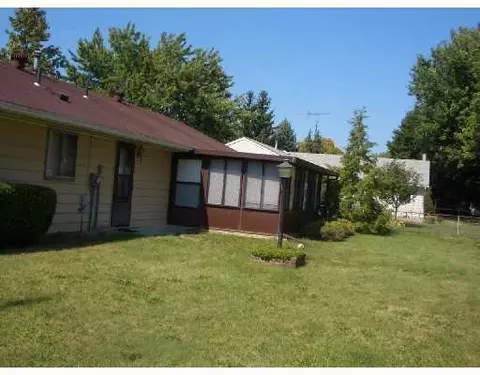 3122 Nantucket St, Springfield, OH 45503 photo 2