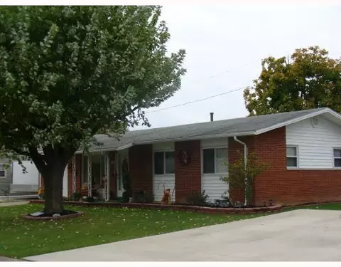 218 E Frst, Celina, OH 45822 photo 2