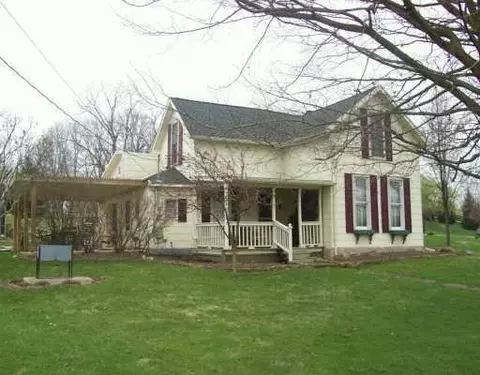 3276 E Possum Rd, Springfield, OH 45502 photo 1