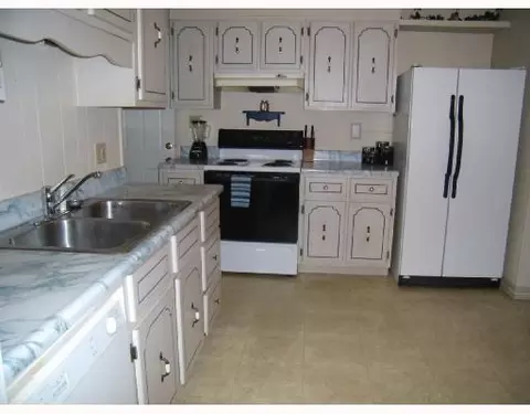 1056 Lafayette Ave, Springfield, OH 45505 photo 4