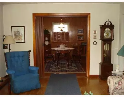 143 W John St, Springfield, OH 45506 photo 4