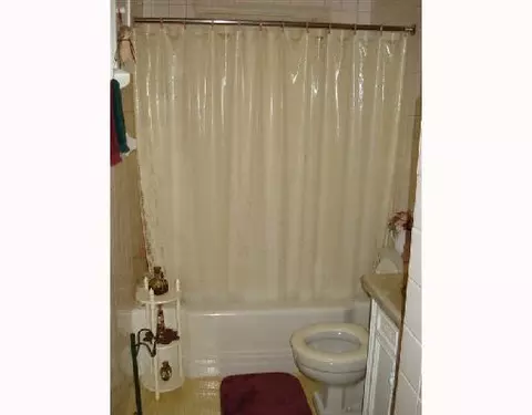 143 W John St, Springfield, OH 45506 photo 8