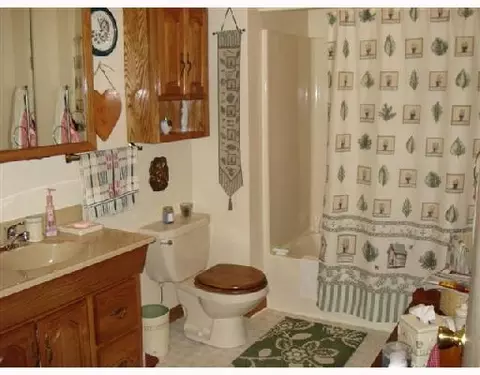 1552 Charles, Springfield, OH 45505 photo 8